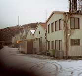 Byggnadsdokumentation av Akzo Nobel på Ågatan 44 i Lackarebäck, 2000-02-15.