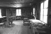 Snickarbod/snickeriverkstad i Hembygdsgården/Börjesgården i Hällesåker, Lindome 1992-06-29.