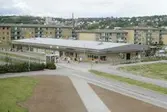 Åby affärscentrum i Mölndal. Åby Stormarknad i Mölndal.

Åby affärscentrum är en modern affärsbyggnad med många olika affärer ordnade under samma tak.

Där finns speceriaffär (Åby Stormarknad) radioaffär, konditori, ekiperingsaffär m.fl.

En 