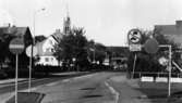 Storgatan i Mölndals centrum i riktning mot norr. I bakgrunden ses tornet till Fässbergs kyrka.