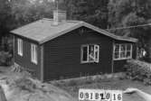 Byggnadsinventering i Lindome 1968. Greggered 1:15.
Hus nr: 091B2016.
Benämning: fritidshus och två redskapsbodar.
Kvalitet, fritidshus: mycket god.
Kvalitet, redskapsbodar: mindre god.
Material: trä.
Tillfartsväg: framkomlig.