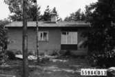 Byggnadsinventering i Lindome 1968. Långås 1:39.
Hus nr: 559A4013.
Benämning: permanent bostad.
Kvalitet: mycket god.
Material: gult tegel.
Övrigt: dålig ordning på tomten.
Tillfartsväg: framkomlig.