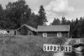 Byggnadsinventering i Lindome 1968. Hassungared 3:19.
Hus nr: 580D2011.
Benämning: bostadshus och ladugård.
Kvalitet, bostadshus: god.
Kvalitet, ladugård: mindre god.
Material: trä.
Tillfartsväg: framkomlig.