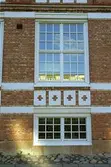 Kängurun 18 - Krokslätts fabriker f.d. Väveriet från öster, detalj på fönster.