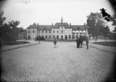 Järnvägsstationen från väster, Uppsala 1889