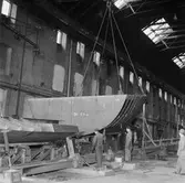 Bogserbåt Heros uppsättning på bädd