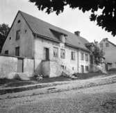 Slottsbacken
Visby, Gotland
Exteriör

Svensk arkitektur: kyrkor, herrgårdar med mera fotograferade av Arkitekturminnesföreningen 1908-23.