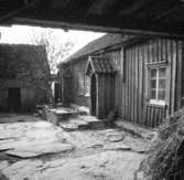 Östra Bua, Halland
Exteriör

Svensk arkitektur: kyrkor, herrgårdar med mera fotograferade av Arkitekturminnesföreningen 1908-23.