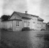 Höska, Västergötland
Exteriör

Svensk arkitektur: kyrkor, herrgårdar med mera fotograferade av Arkitekturminnesföreningen 1908-23.