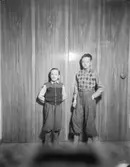 Porträtt
Två pojkar Runsten