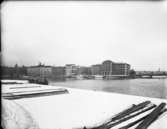 Stockholms ström med Blasieholmen
Nationalmuseum
Vy från Skeppsbron