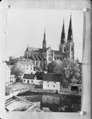 Reproduktion
Uppsala domkyrka och Fyrisån
Exteriör