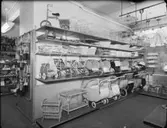 Huzells järnhandel, Karlstad
Trehjulingar, lampor, barn- och dockvagnar
Interiör