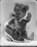 Sko och nallebjörn
Annonskampanj för skor hösten 1948