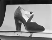 Sko
Annonskampanj för skor hösten 1948