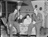 Villa Ulfhaga med familjen Sandström, Velamsund
Gruppbild
Interiör
