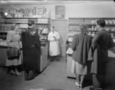 Vår gård och KF
Studiegrupp i arbete med utställning och bok
Interiör