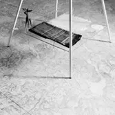 Hemslöjdsutställning, Liljevalchs konsthall
Tygstycken och liten älg på ställning