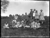 Skolbarnsgrupp vid Kulten.