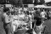 Marknad på Stretered i Kållered, år 1984. Fotografi taget av Harry Moum, HUM, Mölndals-Posten.