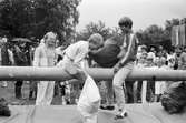 Midsommarfirande på Ekensås i Kållered, år 1984. 