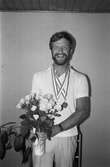Jan Thulin, Kållered, OS-medaljör i bågskytte, år 1984.

För mer information om bilden se under tilläggsinformation.