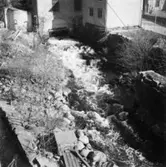 Mölndalsån, nedströms fallet.