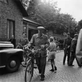 Säkerhetstjänst, gata - övergång.
Bengt Svensson, Bläckas Harrys pojk.