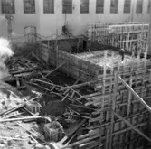 Byggnad N:o 6, tillbyggnad 1954. Formsättning för gjutning.