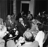 Reportage från pressvisningen den 29/8 1955.