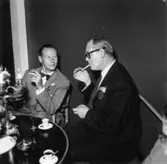 Reportage från pressvisningen den 29/8 1955.