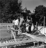 Byggnad N:o 6, tillbyggnad 1954. Gjutning av undertak.