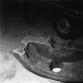 Midget-Refiner, skadade ändgavlar.