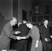 Utdelning av minnesgåvan den 9/11 1960.