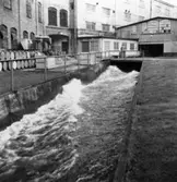 Mölndalsån inom fabriksområdet vid byggnad nr 19.