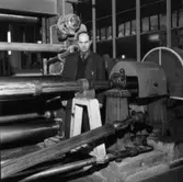 Spindel till kartongmaskinerna, ny konstruktion av förman Idor Johansson.