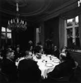 Utdelning av minnesgåvan den 31/10 1970. Middag på Villa Papyrus. (75-årsjubileum).