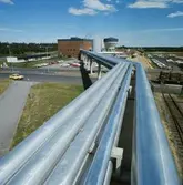 Exteriörbild från Papyrus Nymölla AB. Ledning från massabruket.