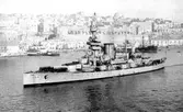 Skeppsgossekåren Minnen från 1927-30
Insegling till Lavalletta Grand Harbour, Malta. Pansarskeppet HMS Gustaf V.