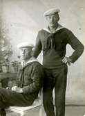 Två sjömän, den ena från kanonbåten Blenda och den andre från Undervattensbåten nr 3.