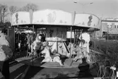 Lindome centrum firar 10-årsjubileum, år 1983. Karusell.

För mer information om bilden se under tilläggsinformation.