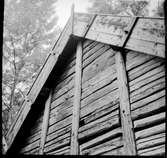 Uthus vid hembygdsgården. Gräfsnäs