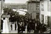 Marknadsdag på 1890-talet. Från Storgatan och Stora torget.