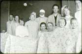Lasarettet. Patienter, omkring 1940. Syster Hanna längst  t.h. och biträdet Pyret står därintill.