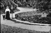 Planteringsförbundets park. Vid svandammen omkring 1925.