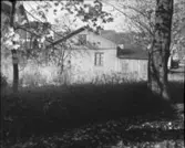 Kv. Rådjuret, Ällagatan 1, Ögrens fotoateljé, från ostnordost. Revs 1965.