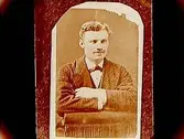 En man, bröstbild.
Folkskollärare Gustaf Karlsson
