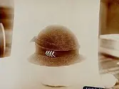 En damhatt.
Örebro Strå & Filthattfabrik AB.