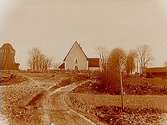 Faringe kyrka med klockstapeln.Nr: 262.