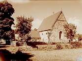 Morkarla kyrka, kyrkobyggnad.